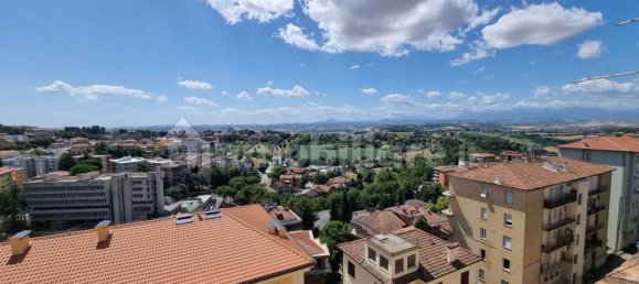 3 Schlafzimmer Wohnung in Macerata, Italy, Nr. 258251 14