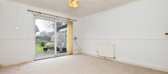 2 bedrooms House in Bushey, United Kingdom No. 6220 4