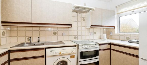 2 bedrooms House in Bushey, United Kingdom No. 6220 18