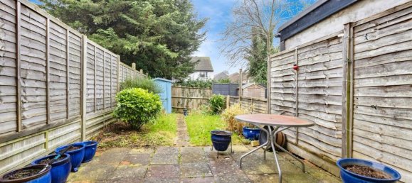 2 bedrooms House in Bushey, United Kingdom No. 6220 27