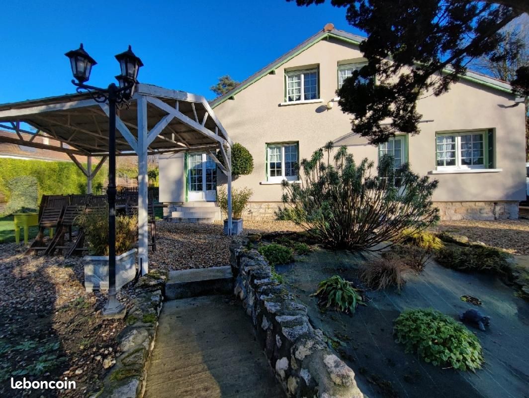 3 غرف نوم منزل في Nesles-la-Vallee, France رقم 151459