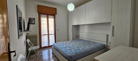 Apartamento de 2 dormitorios en Scalea, Italy No. 352341 9