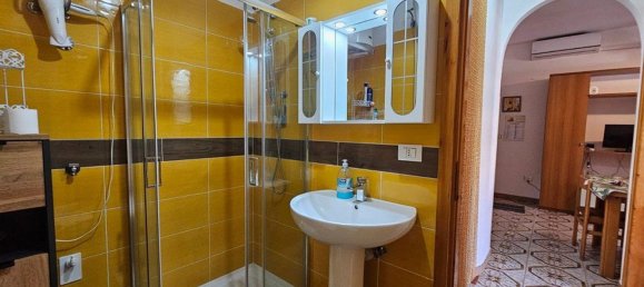 Apartamento de 2 dormitorios en Scalea, Italy No. 352341 14