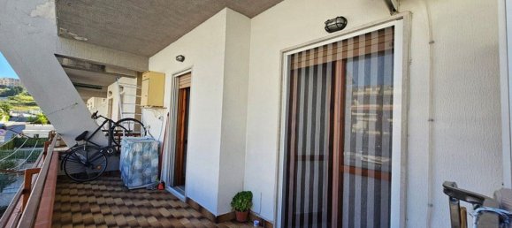 Apartamento de 2 dormitorios en Scalea, Italy No. 352341 15
