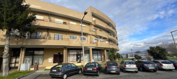 45m² Commercial property in Viana do Castelo, Portugal No. 90723 30