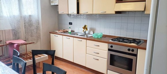 3 rooms Apartment in Milan, Italy No. 244279 3