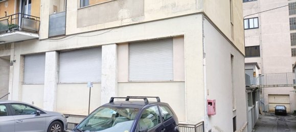 3 rooms Apartment in Milan, Italy No. 244279 18