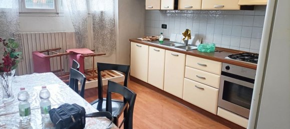 3 rooms Apartment in Milan, Italy No. 244279 2