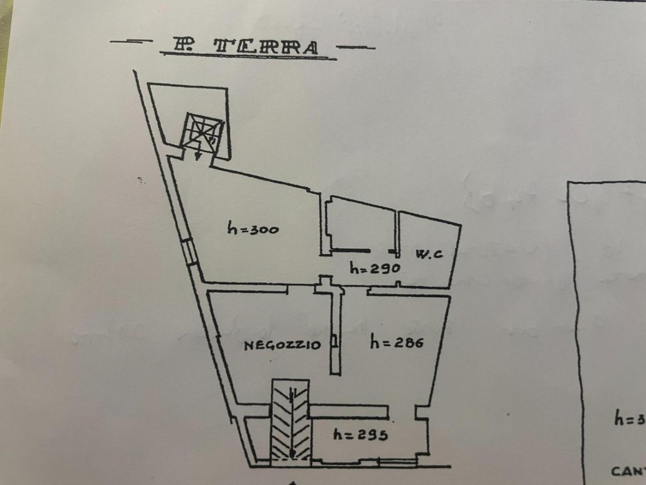 4غرفة عقار تجاري في Siena, Italy رقم 126617