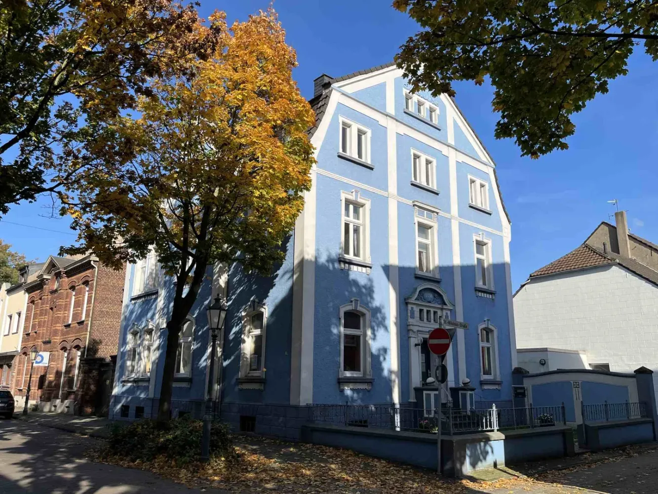 13 rooms Building in Wesel, Germany No. 212461