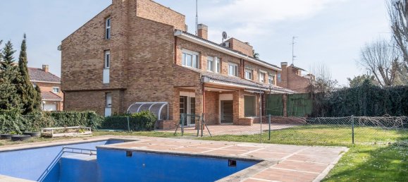 5 bedrooms House in Zaragoza, Spain No. 61567 2