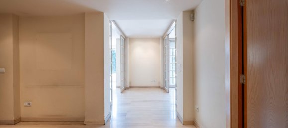 5 bedrooms House in Zaragoza, Spain No. 61567 16