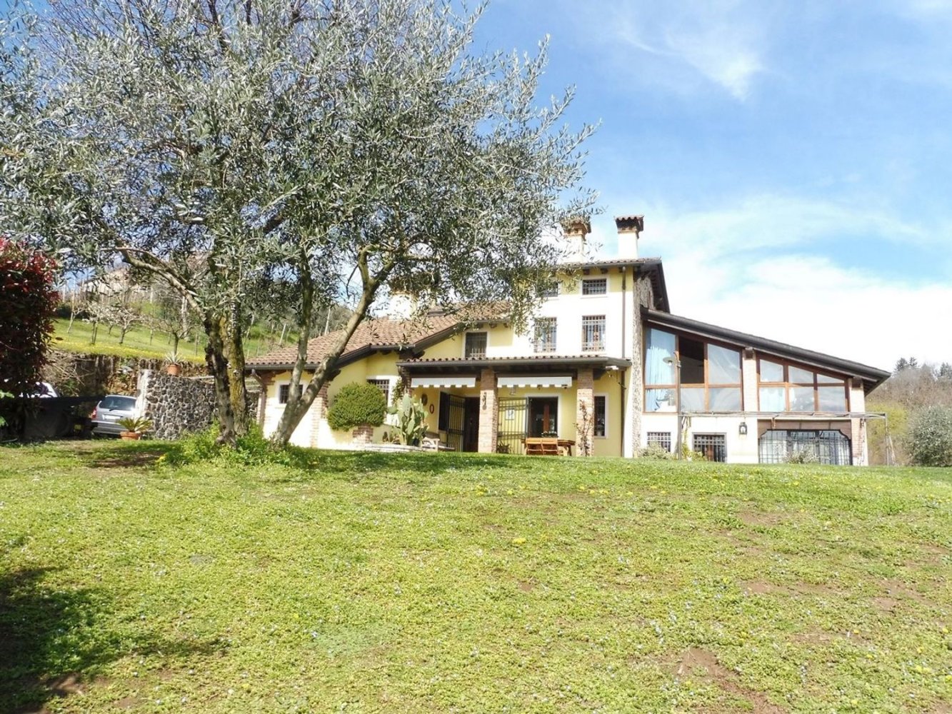 12 bedrooms Villa in Breganze, Italy No. 330656