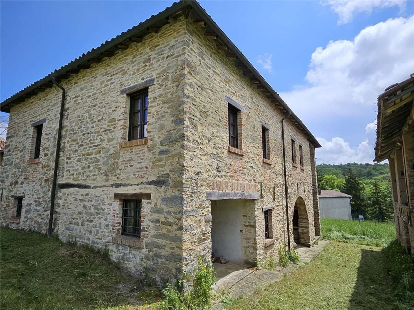 Casa de 5 habitaciónes en Camerana, Italy No. 159231