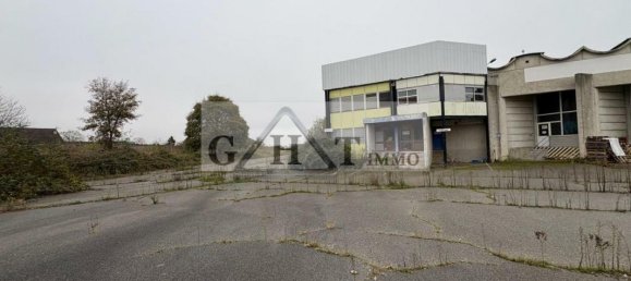 Коммерческая недвижимость 3800м² в Амийи, Франция № 95046 8