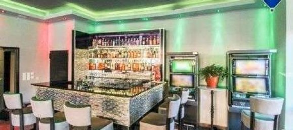 170m² Cafe / restaurant in Hamburg-Nord, Germany No. 281687 2