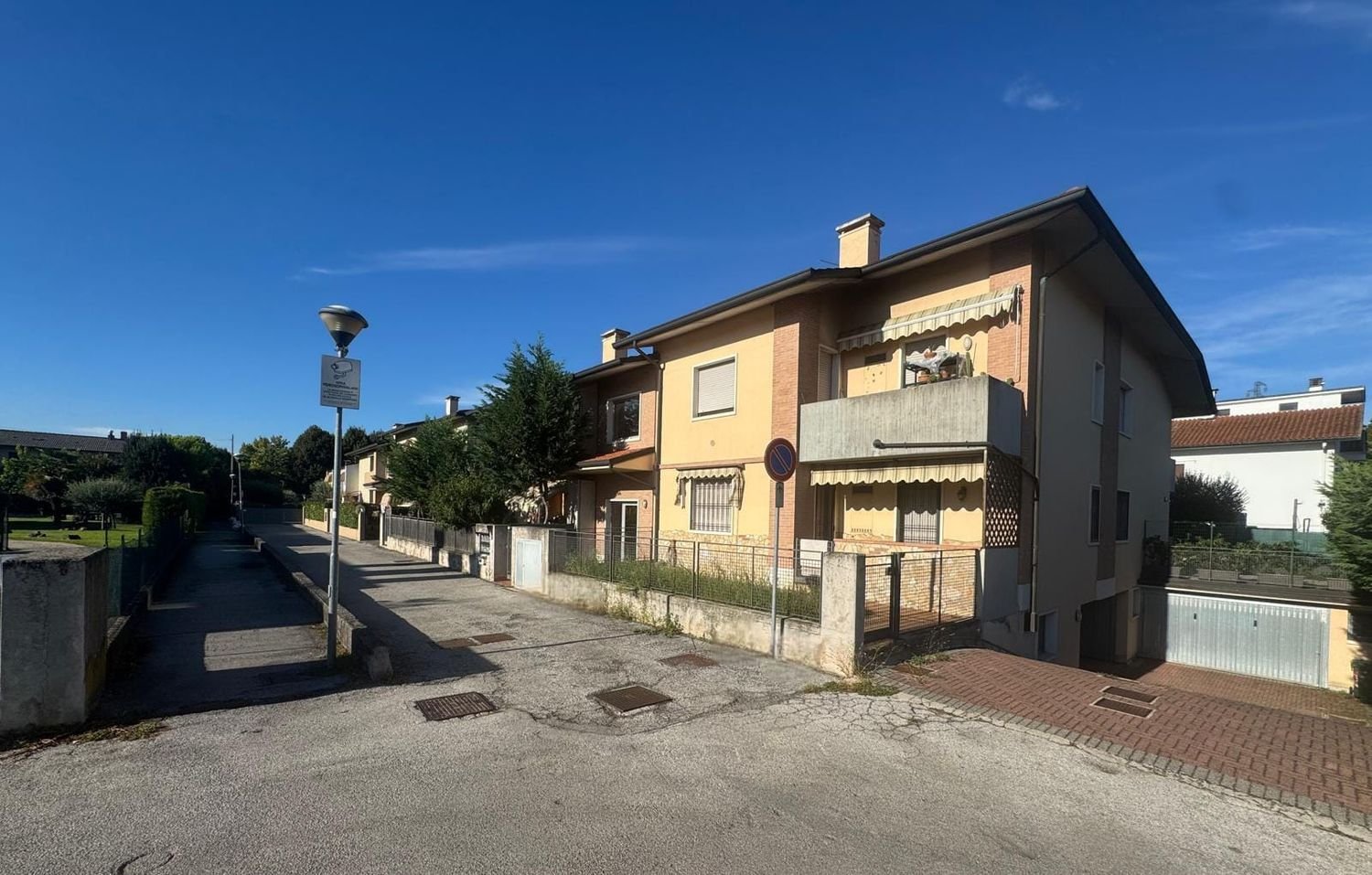Apartamento de 3 dormitorios en Altavilla Vicentina, Italy No. 349215