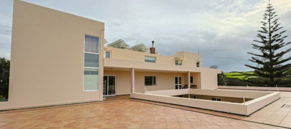 7 bedrooms House in Ribeira Grande, Portugal No. 166201 20