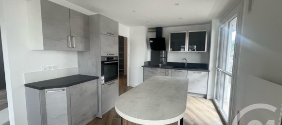 3 Schlafzimmer Wohnung in Aurillac, France, Nr. 283896 3