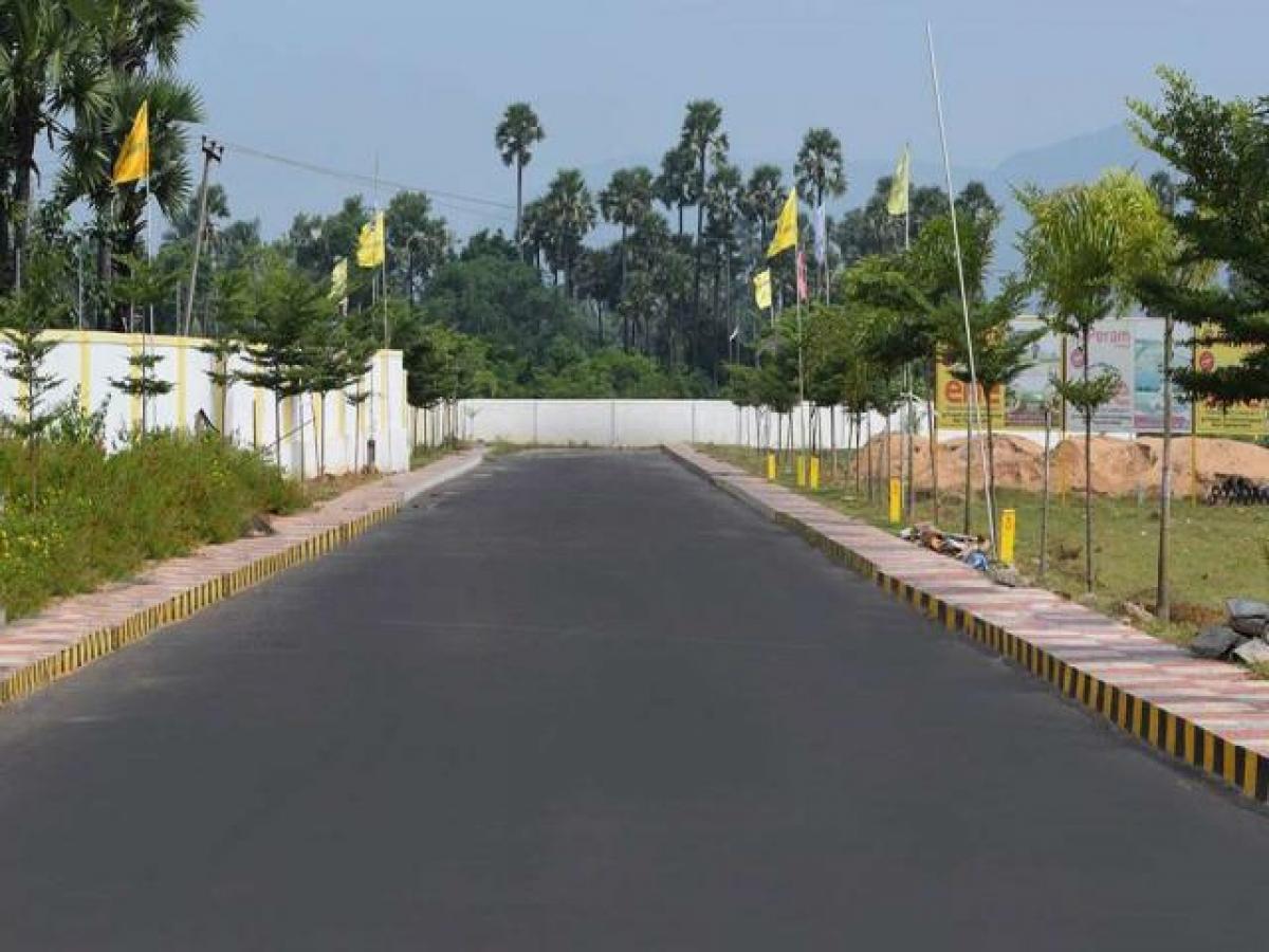 Grundstück in Visakhapatnam, India, Nr. 36128