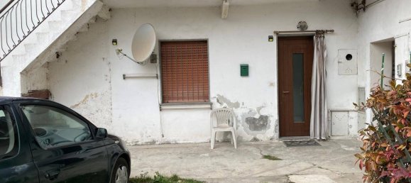 2 bedrooms Apartment in Besnate, Italy No. 282600 2