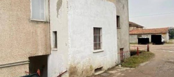 2 bedrooms Apartment in Besnate, Italy No. 282600 3