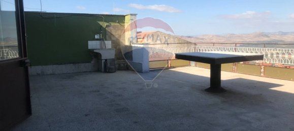 3 rooms Apartment in Adrano, Italy No. 115401 7