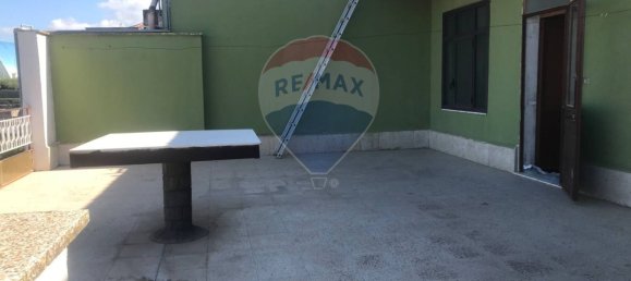 3 rooms Apartment in Adrano, Italy No. 115401 8