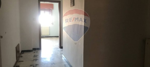 3 rooms Apartment in Adrano, Italy No. 115401 18