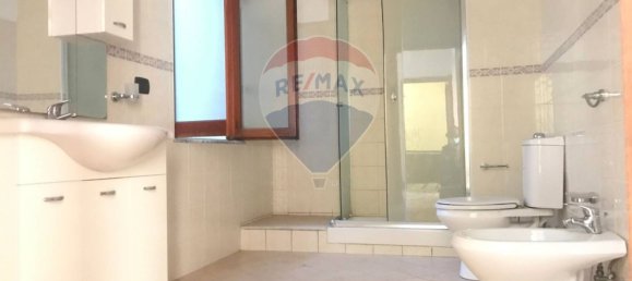 3 rooms Apartment in Adrano, Italy No. 115401 11