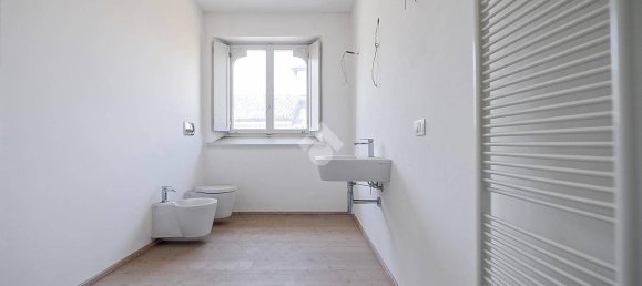 1 bedroom Apartment in Reggio Emilia, Italy No. 259228 10