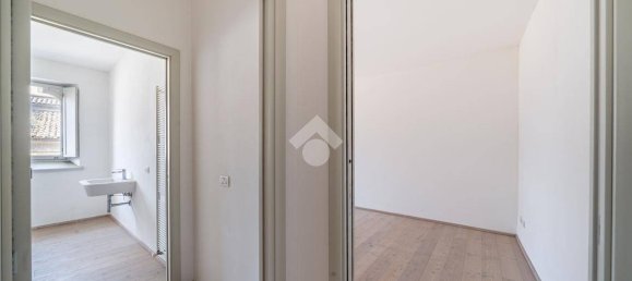 1 bedroom Apartment in Reggio Emilia, Italy No. 259228 7