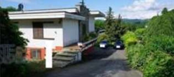 9 bedrooms Villa in Gozzano, Italy No. 324032 3