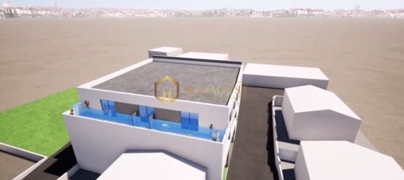 9 bedrooms Building in Sao Mamede de Infesta, Portugal No. 14732 5