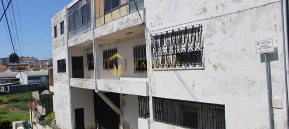 9 bedrooms Building in Sao Mamede de Infesta, Portugal No. 14732 12