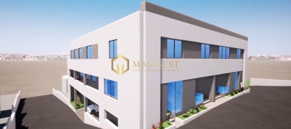 9 bedrooms Building in Sao Mamede de Infesta, Portugal No. 14732 3