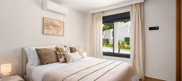 3 bedrooms Penthouse in Marbella, Spain No. 179973 9