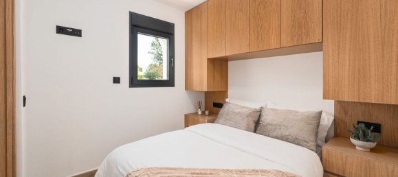 3 bedrooms Penthouse in Marbella, Spain No. 179973 15