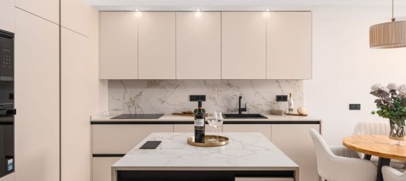 3 bedrooms Penthouse in Marbella, Spain No. 179973 7