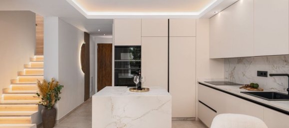 3 bedrooms Penthouse in Marbella, Spain No. 179973 6