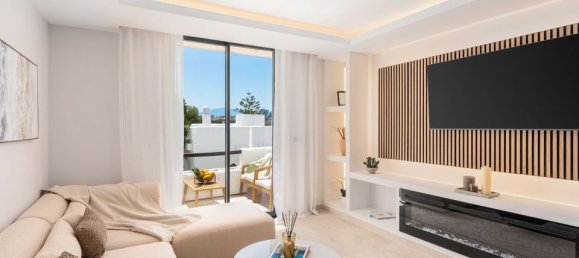 3 bedrooms Penthouse in Marbella, Spain No. 179973 4