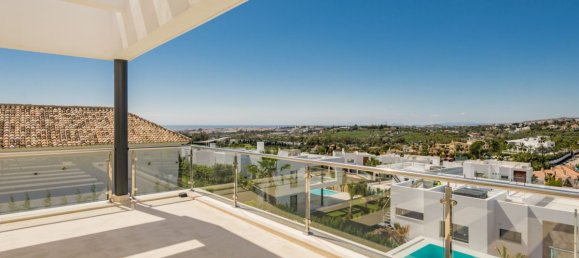 Villa de 4 dormitorios en Nueva Andalucía, Spain No. 2897 10