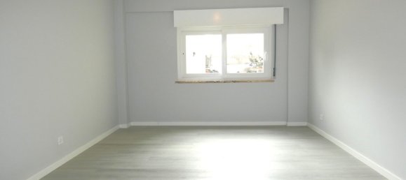 3 bedrooms Apartment in Loures, Portugal No. 94691 13