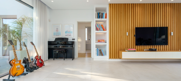 Casa de 5 dormitorios en Marbella, Spain No. 119300 4