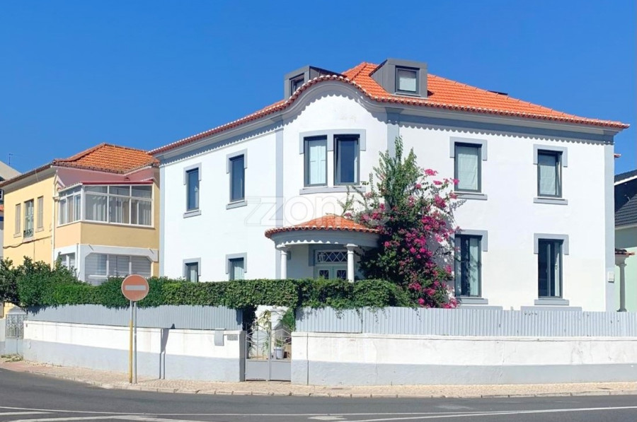 13 bedrooms House in Cascais, Portugal No. 120566
