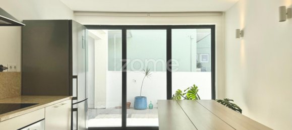 13 bedrooms House in Cascais, Portugal No. 120566 12