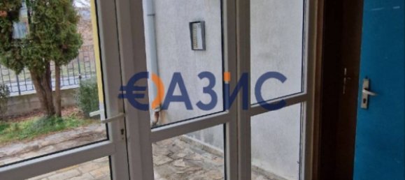 Квартира с 3 спальнями в Свети-Влас, Болгария № 210 2