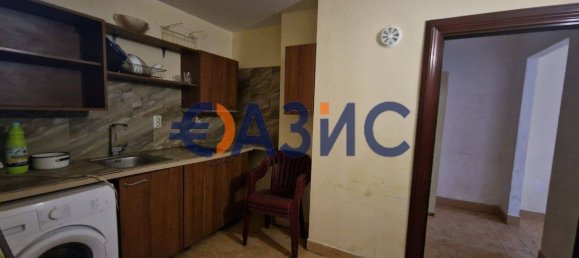 Квартира с 3 спальнями в Свети-Влас, Болгария № 210 4