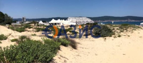 Квартира с 3 спальнями в Свети-Влас, Болгария № 210 56