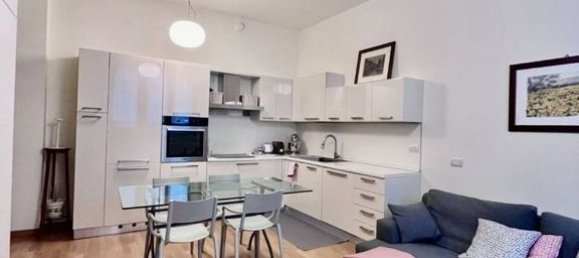 2 Schlafzimmer Wohnung in Milan, Italy, Nr. 244803 8